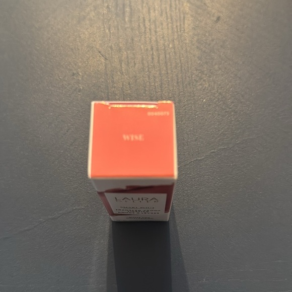Laura Geller Smart Pout Transfer Proof Lipstick New - Picture 4 of 4